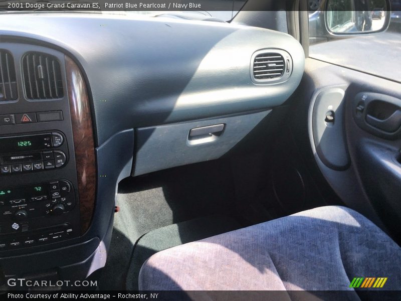 Patriot Blue Pearlcoat / Navy Blue 2001 Dodge Grand Caravan ES