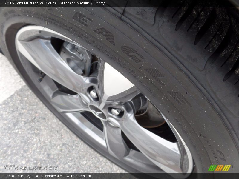 Magnetic Metallic / Ebony 2016 Ford Mustang V6 Coupe