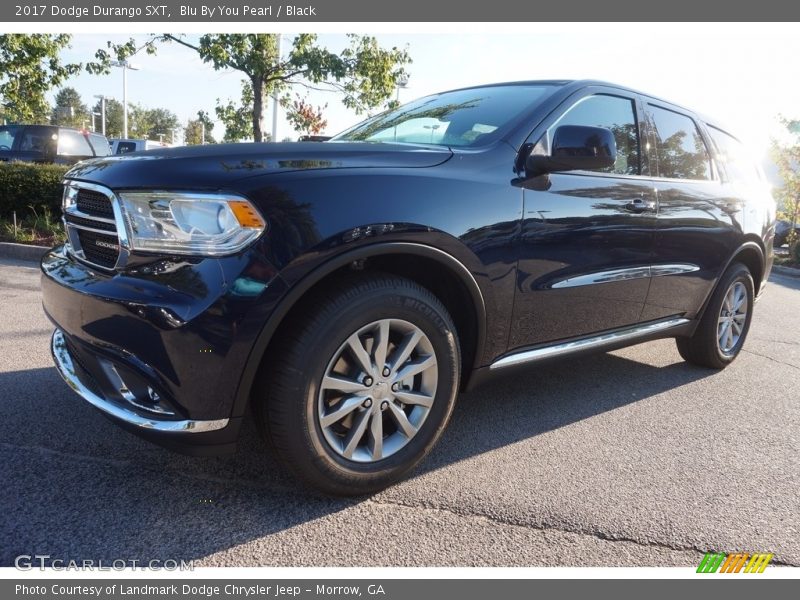 Blu By You Pearl / Black 2017 Dodge Durango SXT