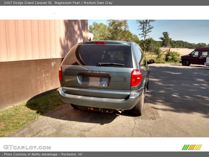 Magnesium Pearl / Medium Slate Gray 2007 Dodge Grand Caravan SE