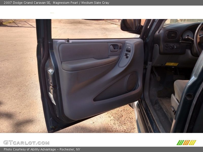 Magnesium Pearl / Medium Slate Gray 2007 Dodge Grand Caravan SE