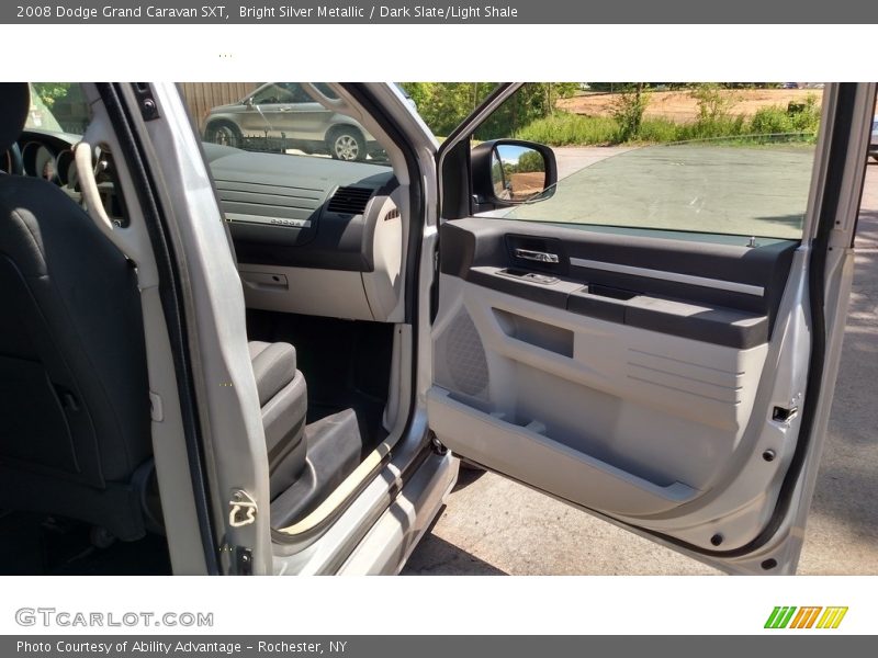 Bright Silver Metallic / Dark Slate/Light Shale 2008 Dodge Grand Caravan SXT