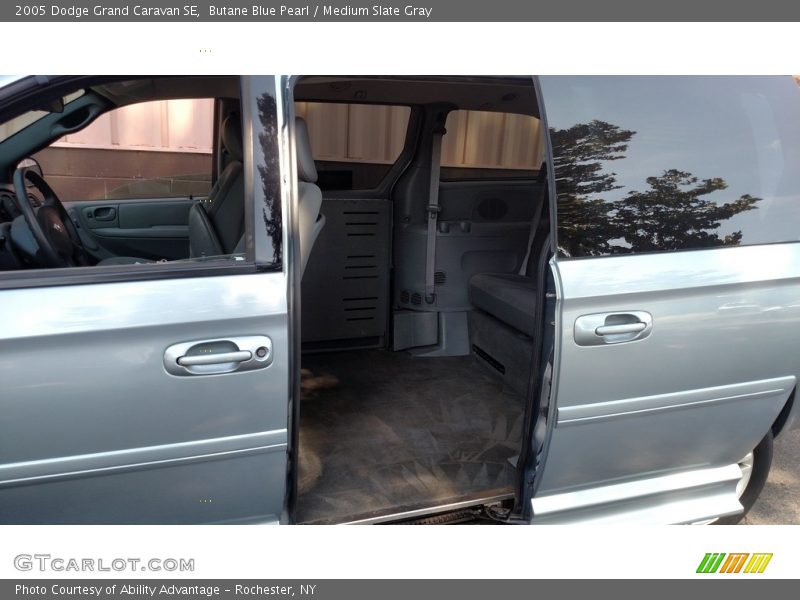 Butane Blue Pearl / Medium Slate Gray 2005 Dodge Grand Caravan SE