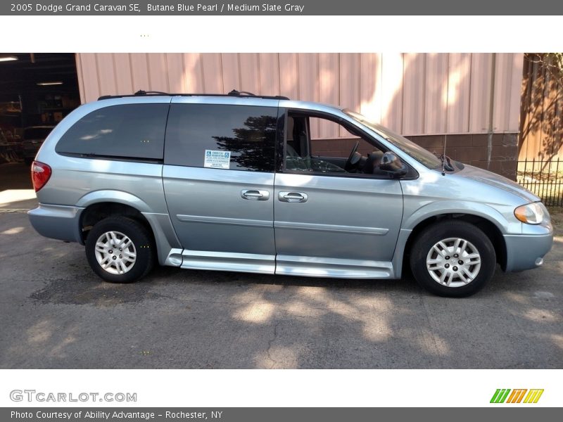 Butane Blue Pearl / Medium Slate Gray 2005 Dodge Grand Caravan SE