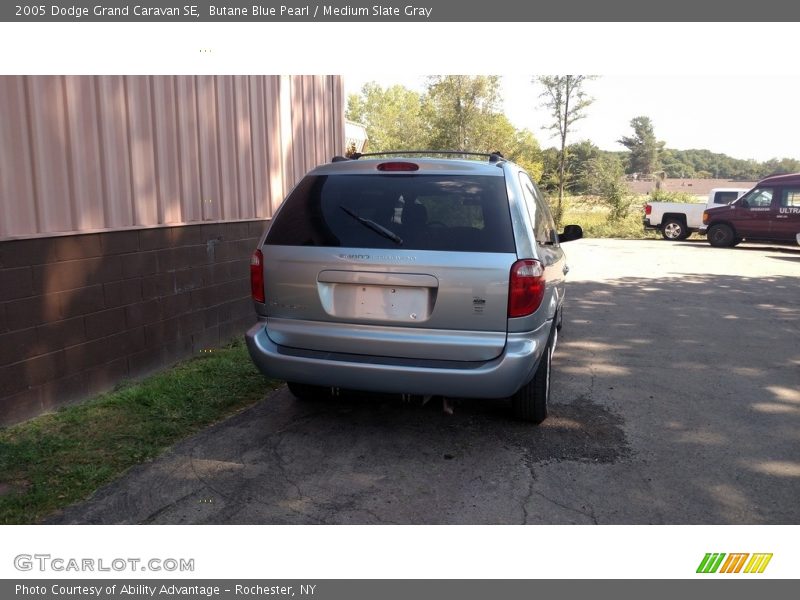 Butane Blue Pearl / Medium Slate Gray 2005 Dodge Grand Caravan SE