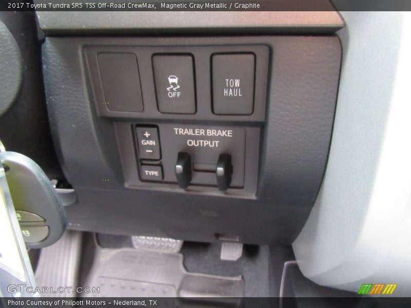 Magnetic Gray Metallic / Graphite 2017 Toyota Tundra SR5 TSS Off-Road CrewMax