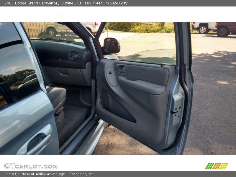 Butane Blue Pearl / Medium Slate Gray 2005 Dodge Grand Caravan SE