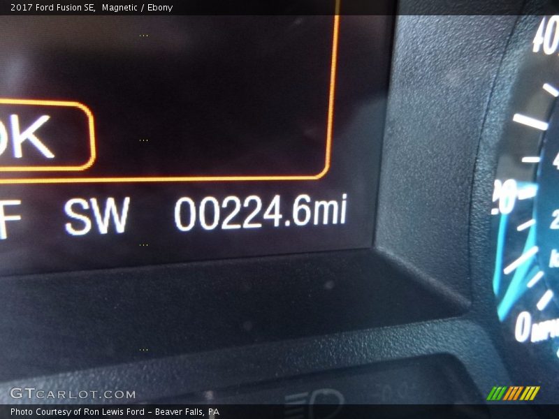 Magnetic / Ebony 2017 Ford Fusion SE