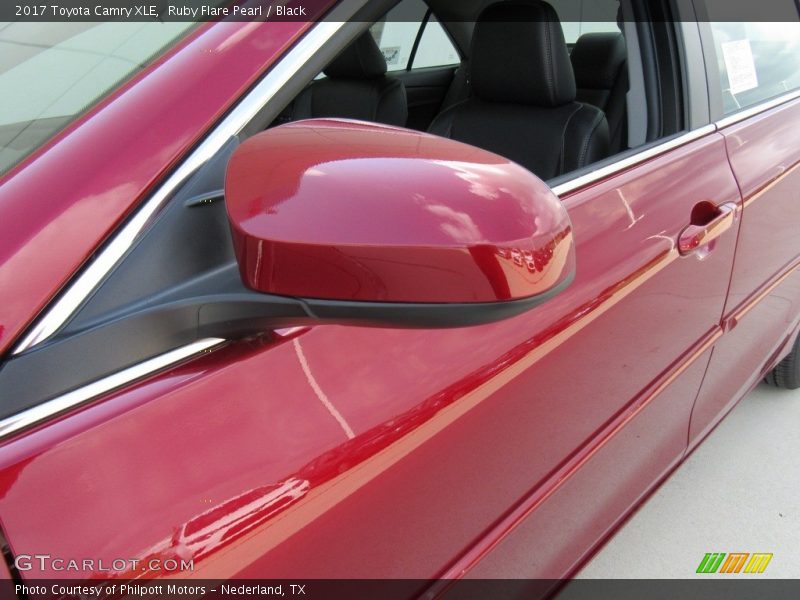 Ruby Flare Pearl / Black 2017 Toyota Camry XLE