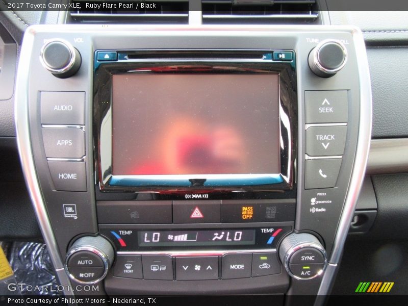 Ruby Flare Pearl / Black 2017 Toyota Camry XLE