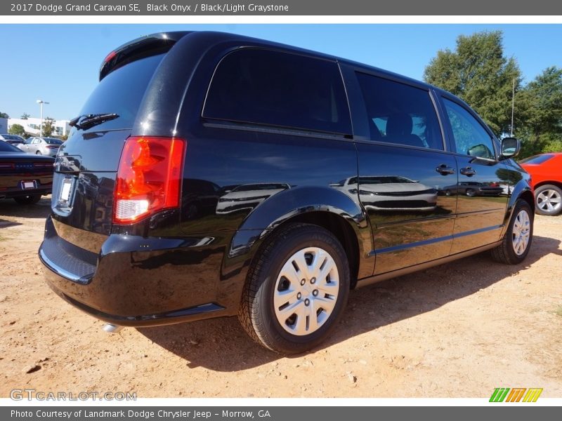 Black Onyx / Black/Light Graystone 2017 Dodge Grand Caravan SE