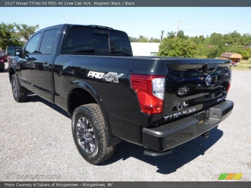 2017 TITAN XD PRO-4X Crew Cab 4x4 Magnetic Black