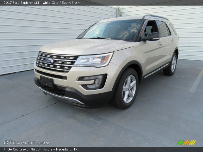White Gold / Ebony Black 2017 Ford Explorer XLT