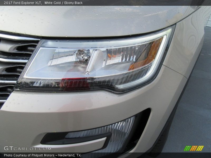 White Gold / Ebony Black 2017 Ford Explorer XLT