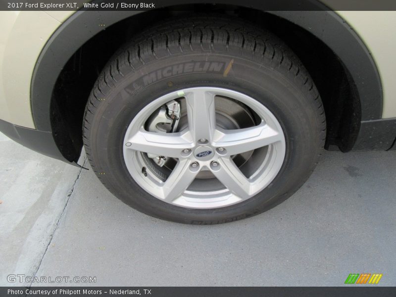 White Gold / Ebony Black 2017 Ford Explorer XLT