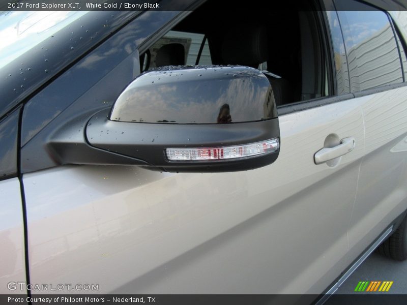 White Gold / Ebony Black 2017 Ford Explorer XLT
