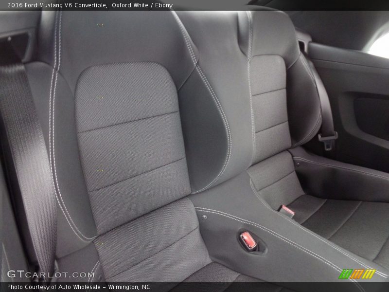 Oxford White / Ebony 2016 Ford Mustang V6 Convertible