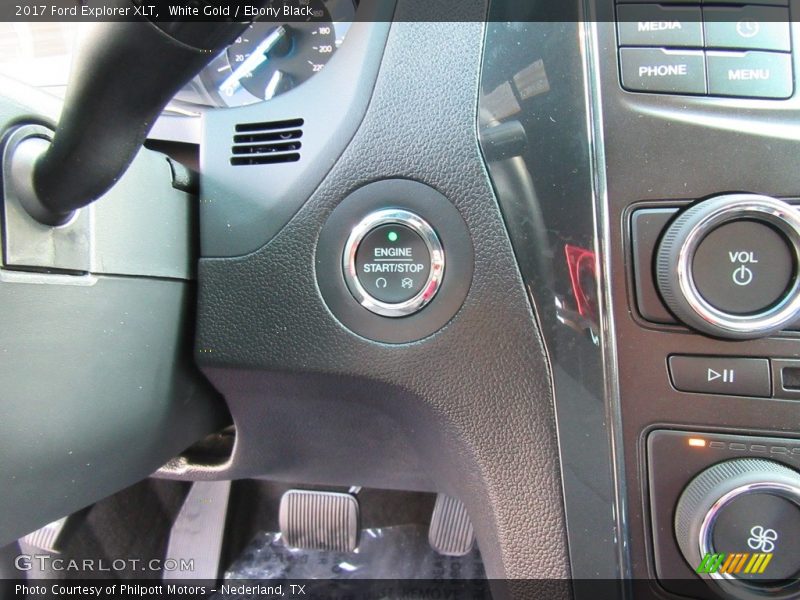 White Gold / Ebony Black 2017 Ford Explorer XLT