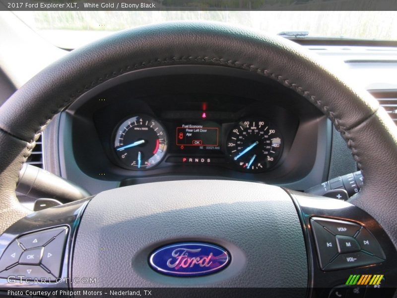 White Gold / Ebony Black 2017 Ford Explorer XLT