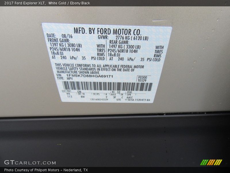 White Gold / Ebony Black 2017 Ford Explorer XLT