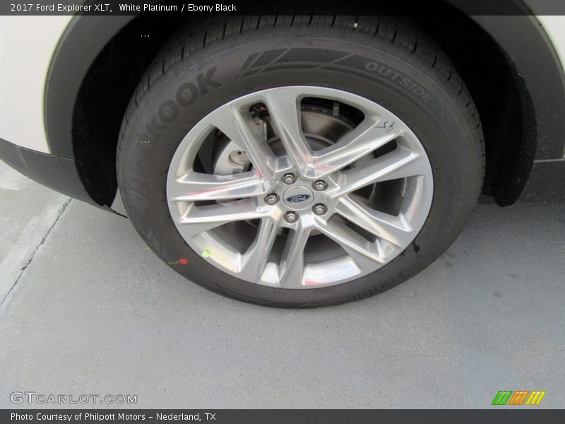 White Platinum / Ebony Black 2017 Ford Explorer XLT