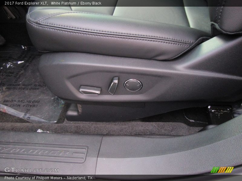 White Platinum / Ebony Black 2017 Ford Explorer XLT