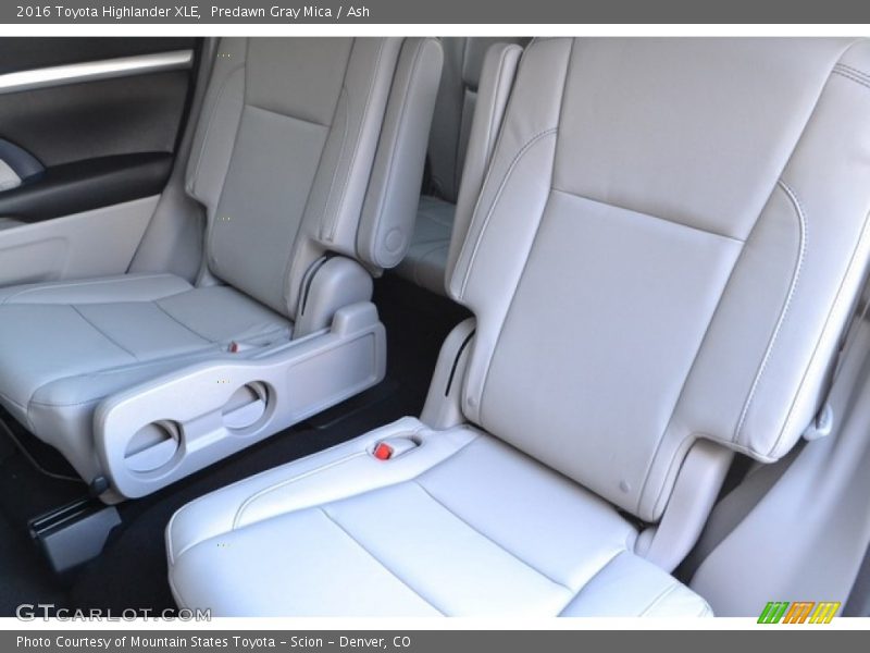 Predawn Gray Mica / Ash 2016 Toyota Highlander XLE