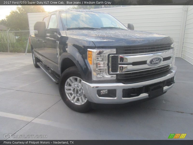 Blue Jeans / Medium Earth Gray 2017 Ford F250 Super Duty XLT Crew Cab
