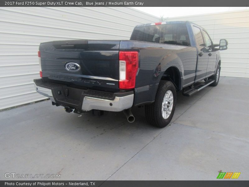 Blue Jeans / Medium Earth Gray 2017 Ford F250 Super Duty XLT Crew Cab