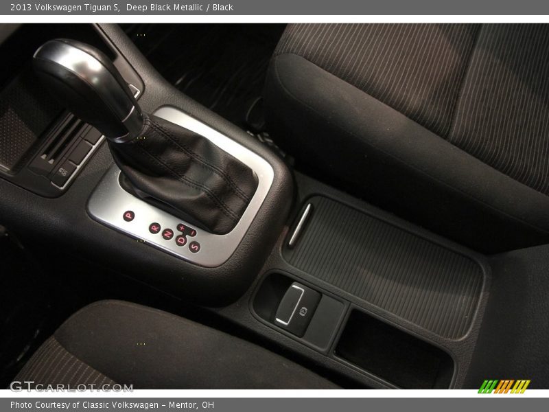 Deep Black Metallic / Black 2013 Volkswagen Tiguan S