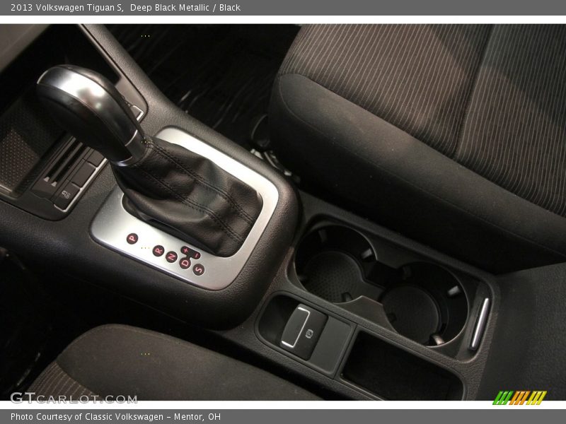 Deep Black Metallic / Black 2013 Volkswagen Tiguan S