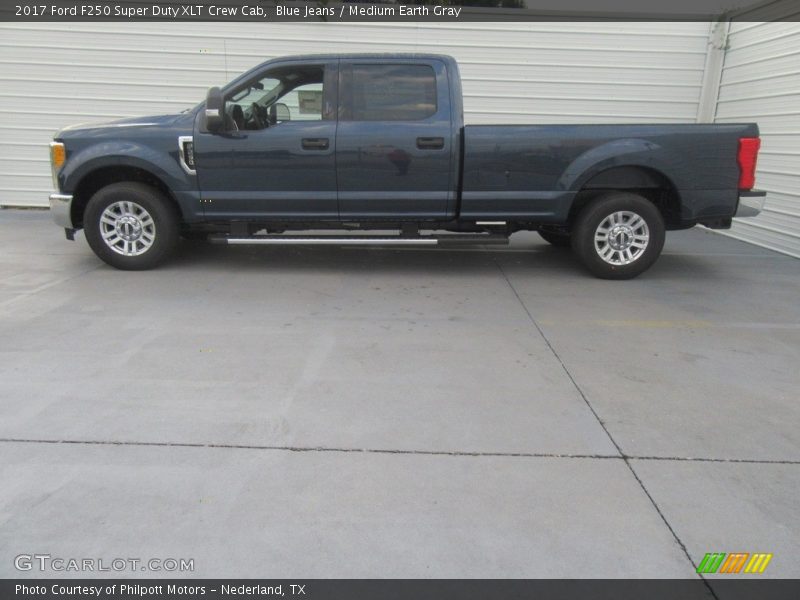 Blue Jeans / Medium Earth Gray 2017 Ford F250 Super Duty XLT Crew Cab