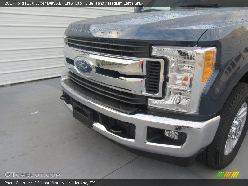 Blue Jeans / Medium Earth Gray 2017 Ford F250 Super Duty XLT Crew Cab