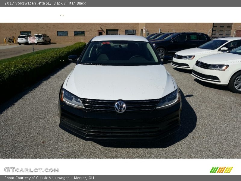 Black / Titan Black 2017 Volkswagen Jetta SE