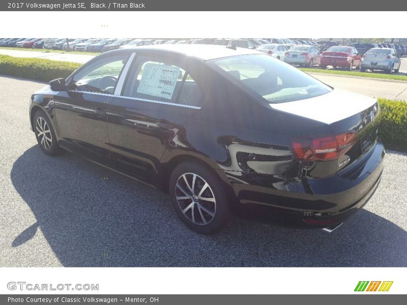 Black / Titan Black 2017 Volkswagen Jetta SE