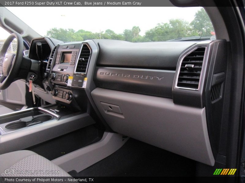 Blue Jeans / Medium Earth Gray 2017 Ford F250 Super Duty XLT Crew Cab