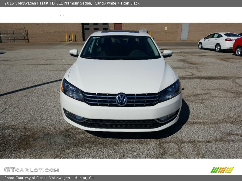 Candy White / Titan Black 2015 Volkswagen Passat TDI SEL Premium Sedan