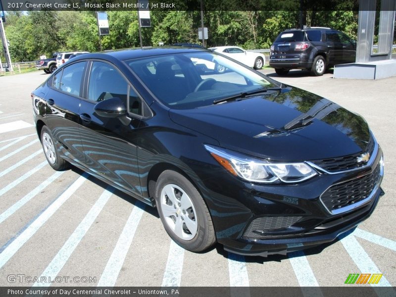 Front 3/4 View of 2017 Cruze LS