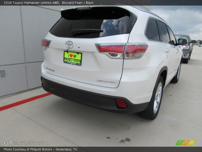 Blizzard Pearl / Black 2016 Toyota Highlander Limited AWD