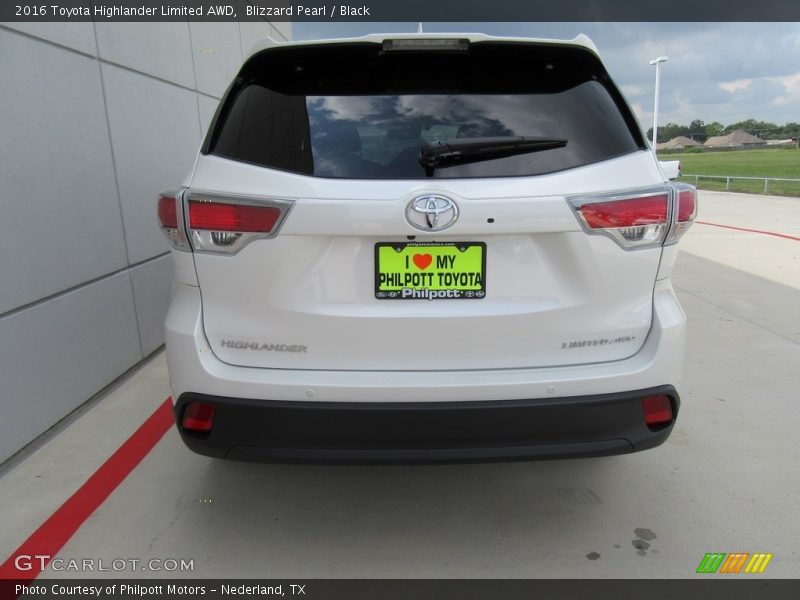 Blizzard Pearl / Black 2016 Toyota Highlander Limited AWD