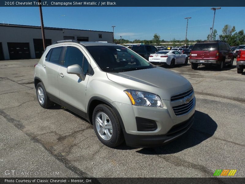 Champagne Silver Metallic / Jet Black 2016 Chevrolet Trax LT