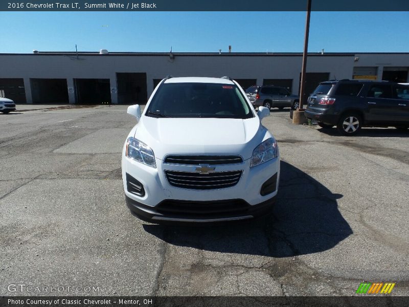 Summit White / Jet Black 2016 Chevrolet Trax LT