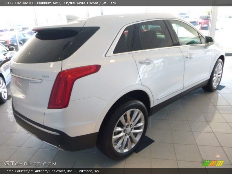 Crystal White Tricoat / Jet Black 2017 Cadillac XT5 Platinum AWD