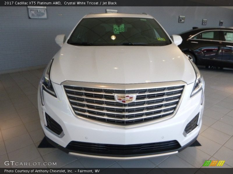 Crystal White Tricoat / Jet Black 2017 Cadillac XT5 Platinum AWD