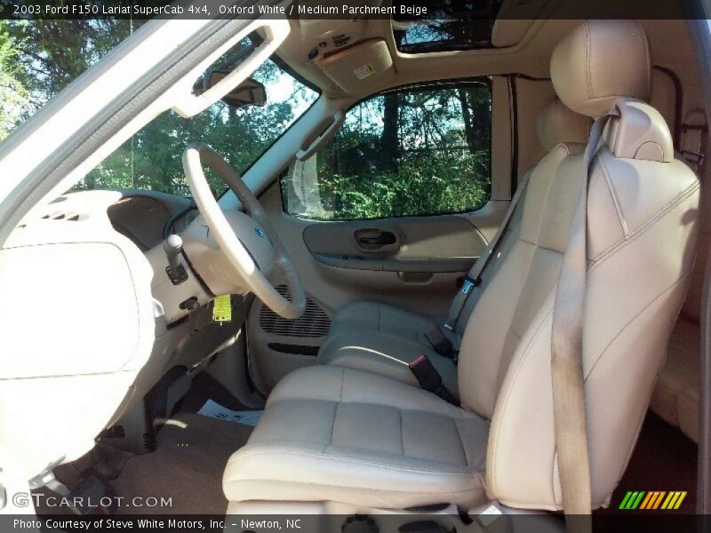 Oxford White / Medium Parchment Beige 2003 Ford F150 Lariat SuperCab 4x4