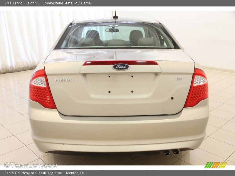 Smokestone Metallic / Camel 2010 Ford Fusion SE