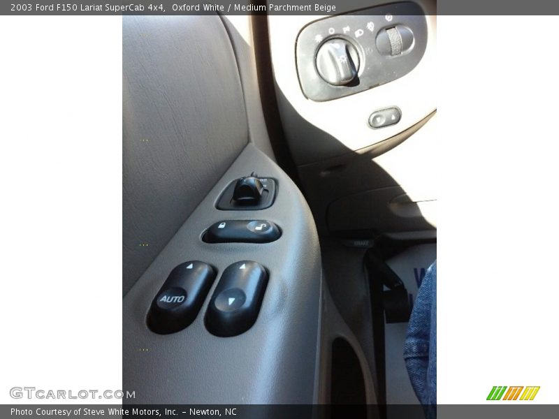 Oxford White / Medium Parchment Beige 2003 Ford F150 Lariat SuperCab 4x4