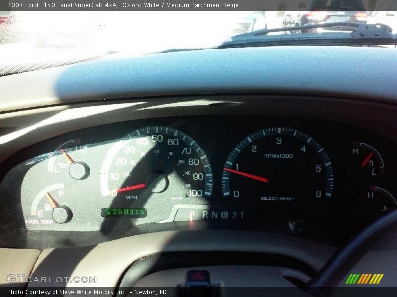 Oxford White / Medium Parchment Beige 2003 Ford F150 Lariat SuperCab 4x4