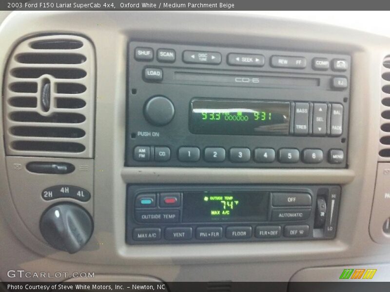 Oxford White / Medium Parchment Beige 2003 Ford F150 Lariat SuperCab 4x4