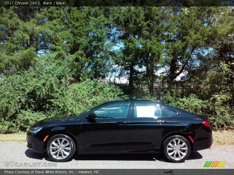 Black / Black 2017 Chrysler 200 S